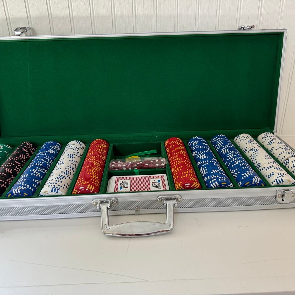 Poker Chip Set for Texas Holdem, Blackjack, Gambling with Carrying Case,